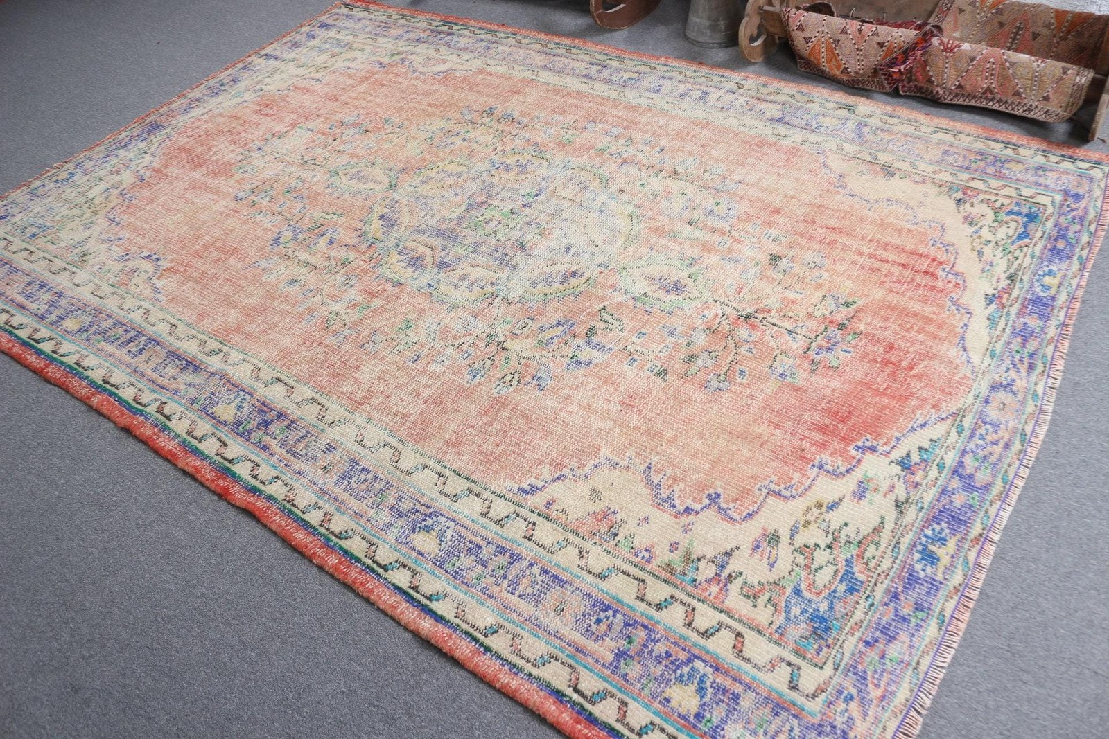 Vintage Turkish Rug 6,2×9 ft (189×274 cm), Red Blue Camouflage Rug