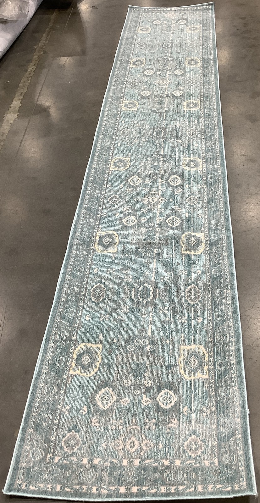 ALPINE / MULTI 2′-3″ x 12′-0″ Damaged Rug, Reduced Price 1172684320 VAL110B-212