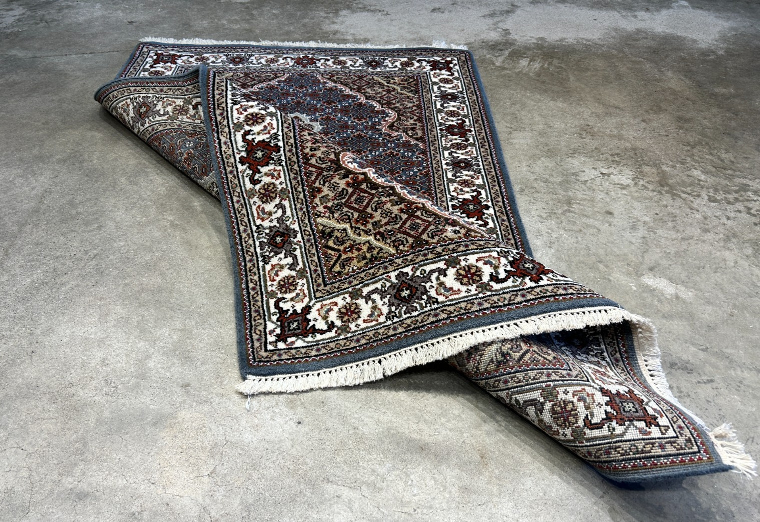 3’1″x4’10” Hand-Knotted Wool & Silk Pile Tabrize Mahi Rug