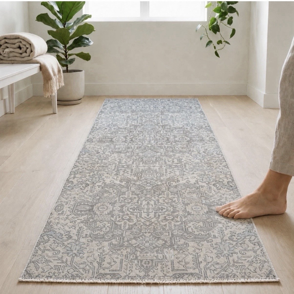 Vintage 11-6×3-4 Traditional Hand Knotted Vegetable Dye Wool Area Antique Rug