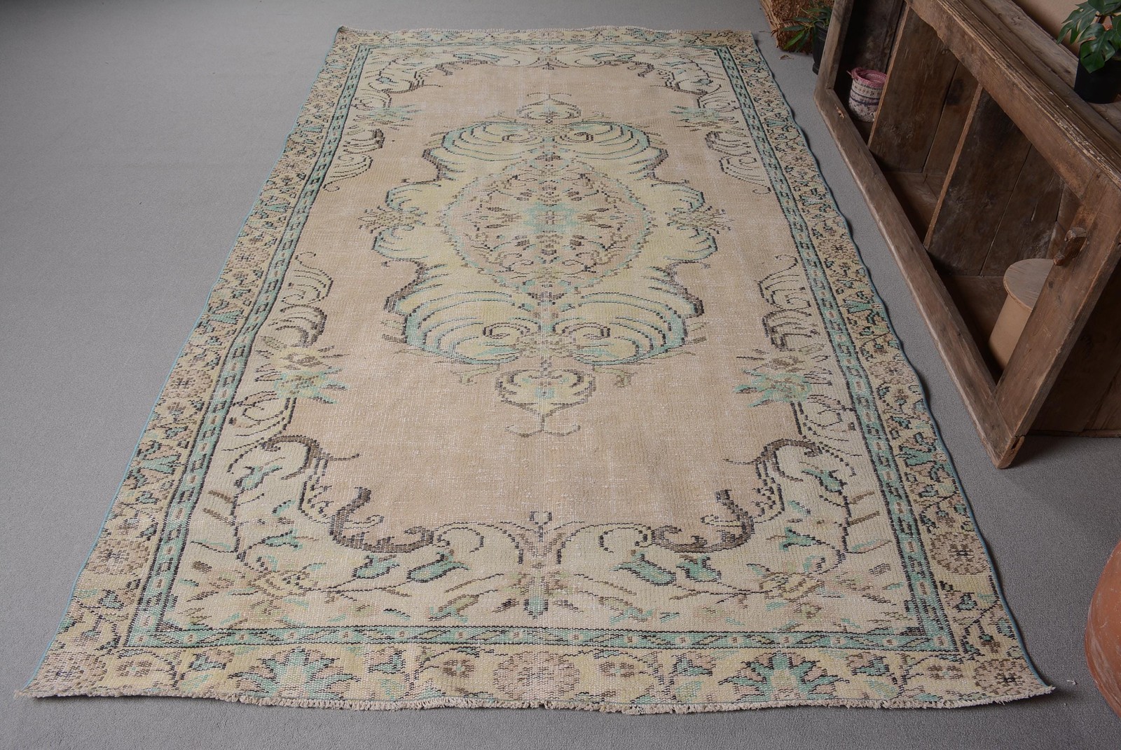 5,6×9,5 ft Vintage Large Rug, Beige Blue Turkish Solid Wool Rug