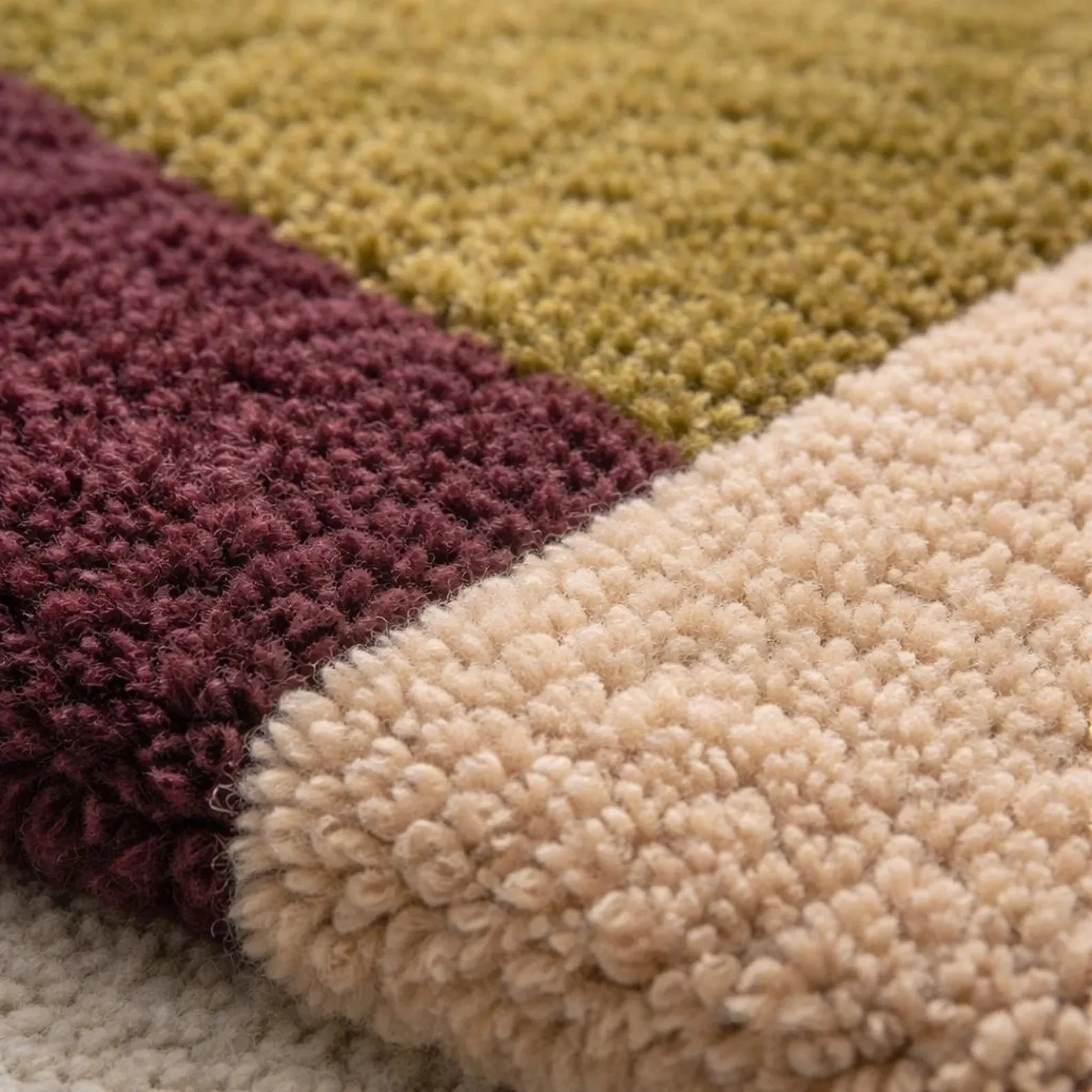 Modern Olive Green Area Rug – Geometric Stepped Border Designer Carpet, Contempo