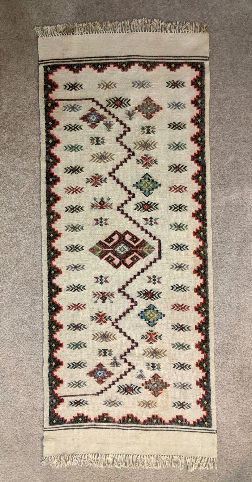 Vtg Hand woven Rug 58″ X 22″ Wool Natural Geometric Moroccan Turkish Greek Kilim
