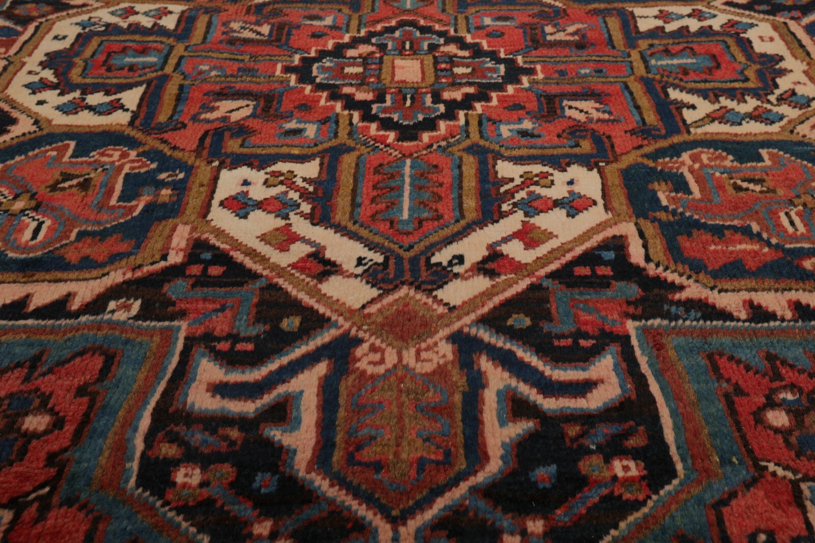 7’6″ x 11’1″ Early 20th century Antique Hand Knotted Wool Oriental Area Rug