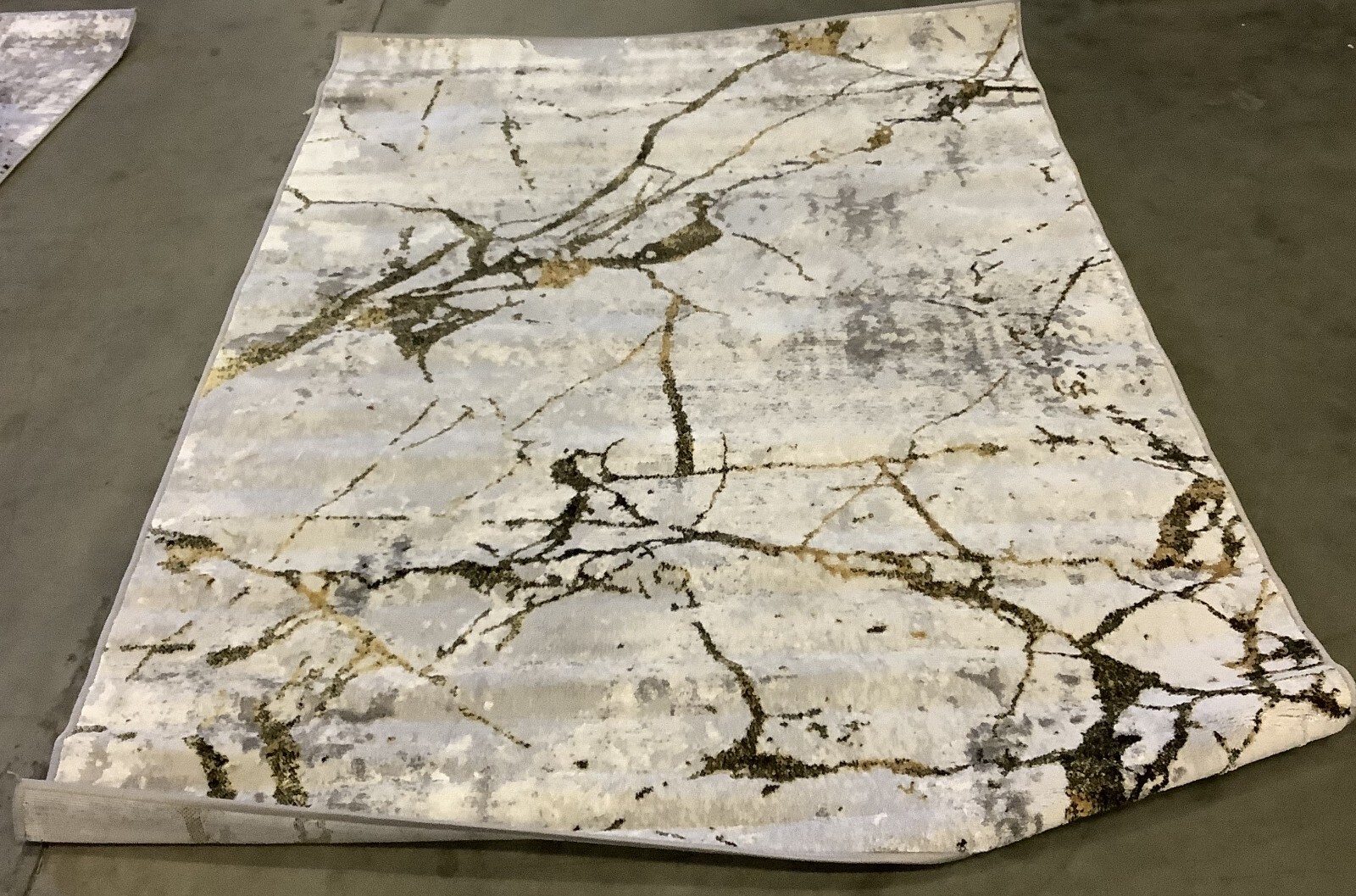 GREY / GOLD 4′-5″ x 6′-5″ Flaw in Rug, Reduced Price 1172676524 ALA293G-4