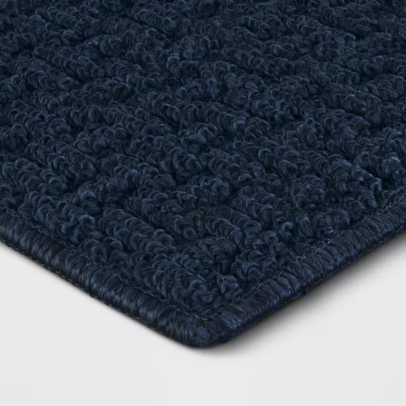 1’8″X2’6″ Washable Solid Machine Tufted Accent Rug Blue
