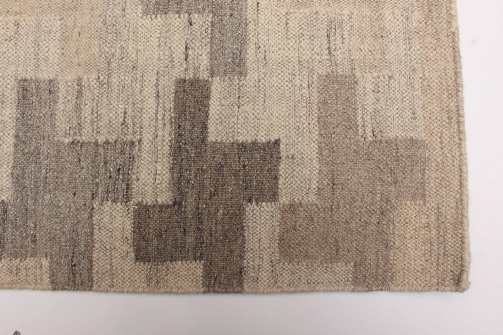 Vintage Hand Woven Area Rug 6’3″ x 9’0″ Traditional Wool Oriental Carpet