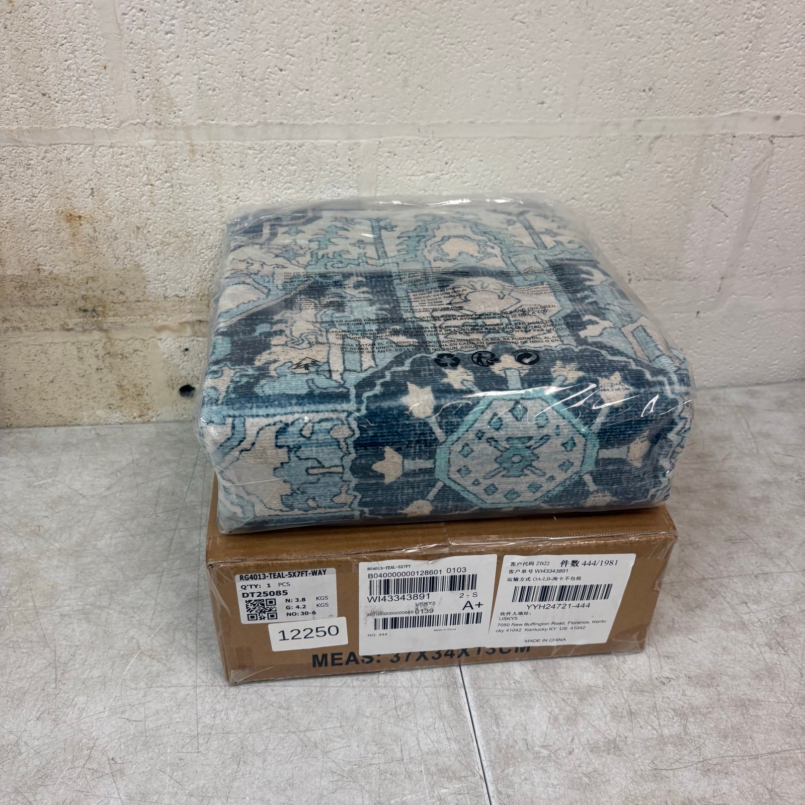 5×7′ Low Pile Area Rug, Machine Washable- Vintage Floral Teal / Blue & White