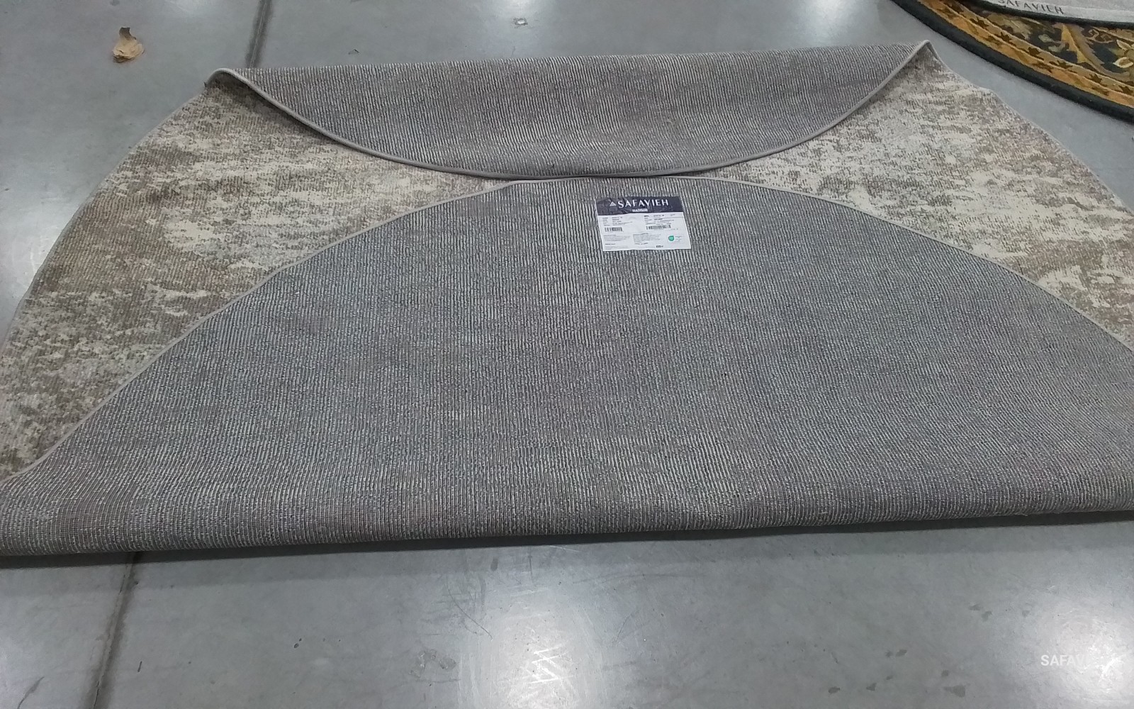 GREY / BEIGE 8′-0″ x 8′-0″ Flaw in Rug, Reduced Price 1172785294 MAD471G-8R