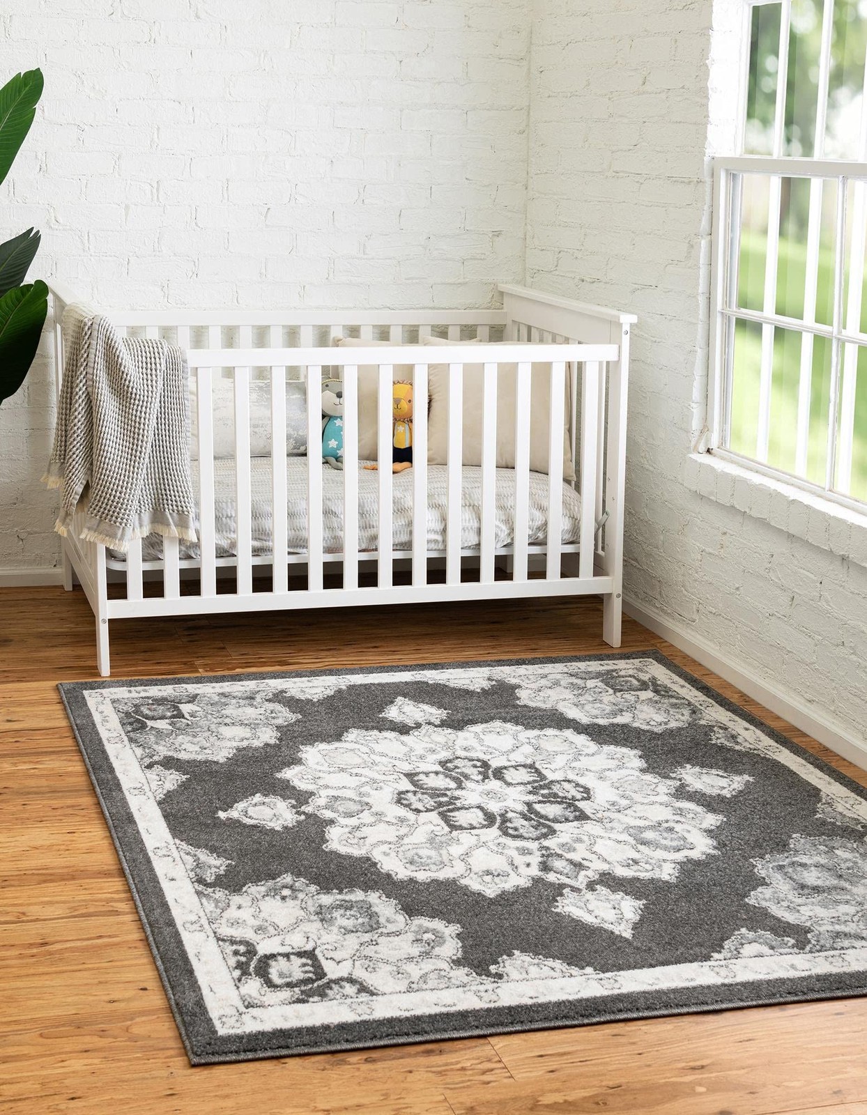Unique Loom Parker Collection Area Rug – 5 Square Charcoal/ Gray 3158755