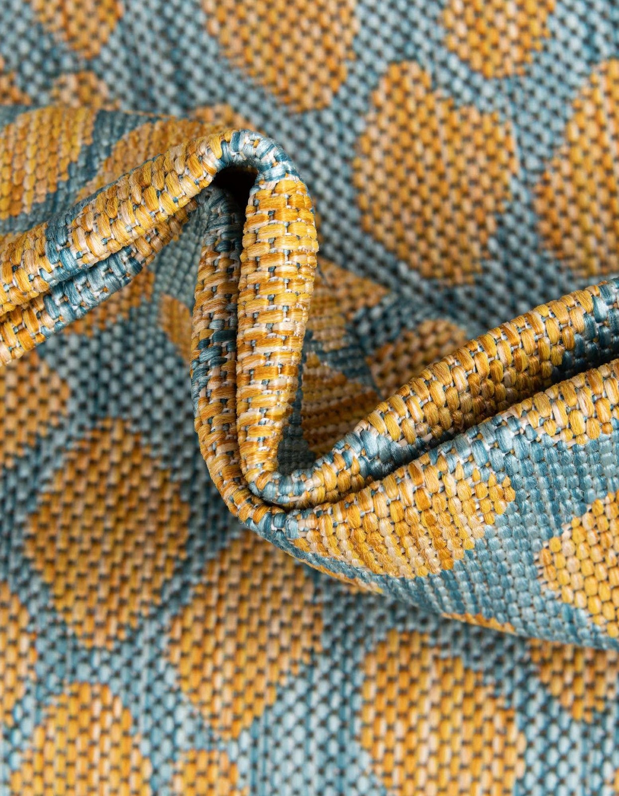 Unique Loom Jill Zarin Outdoor Collection Area Rug – 5 3 X 8 Oval Yellow