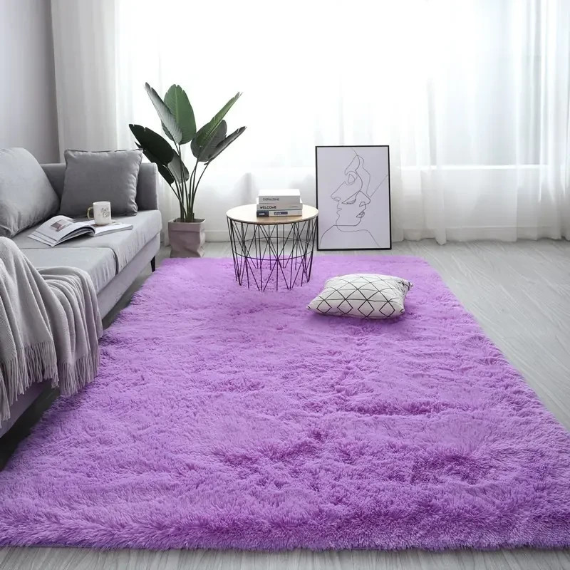 Fluffy solid color carpet
