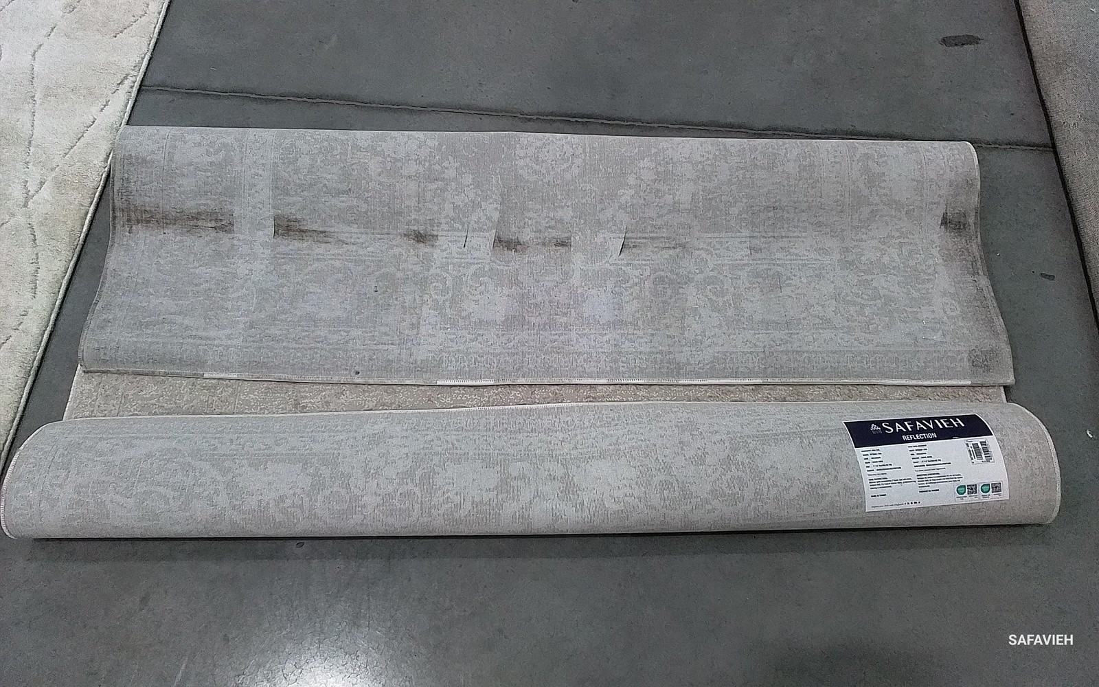 CREME / IVORY 5′-0″ x 5′-0″ Back Stain Rug, Reduced Price 1172793531 RFT664D-5SQ