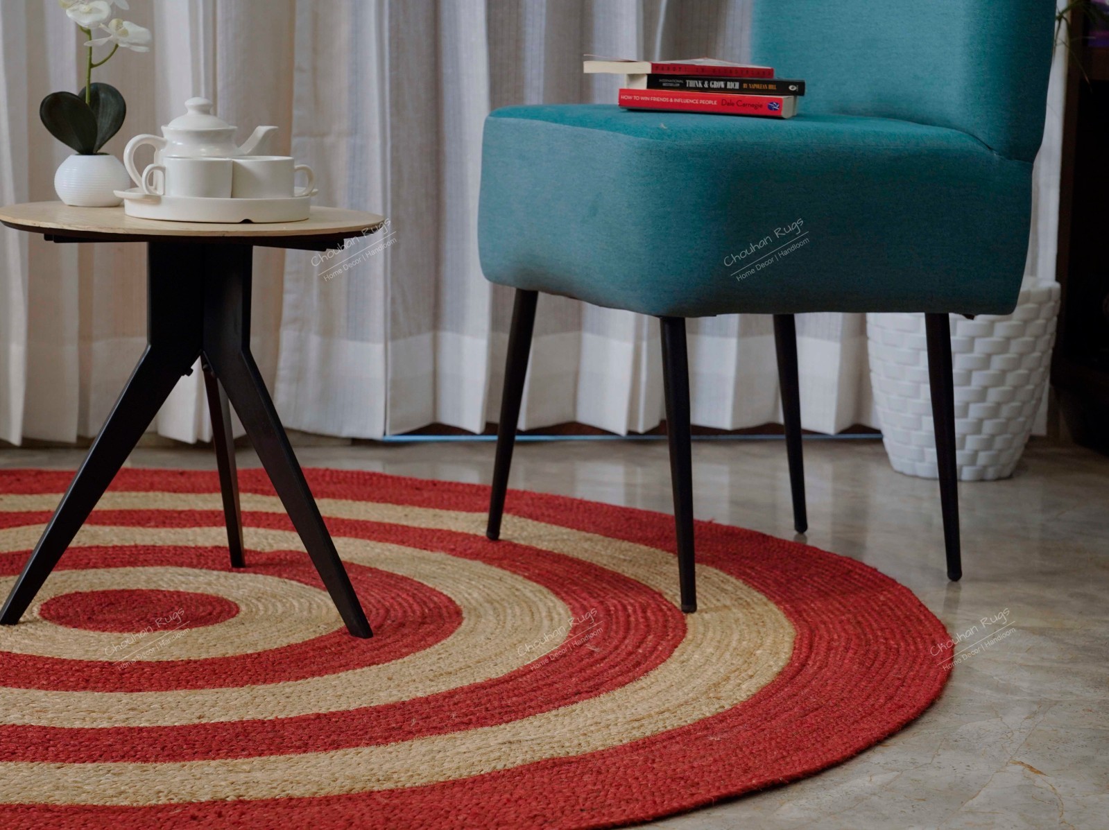 Circle Jute Rug Natural Braided Rug with red stripes border Home and living Room