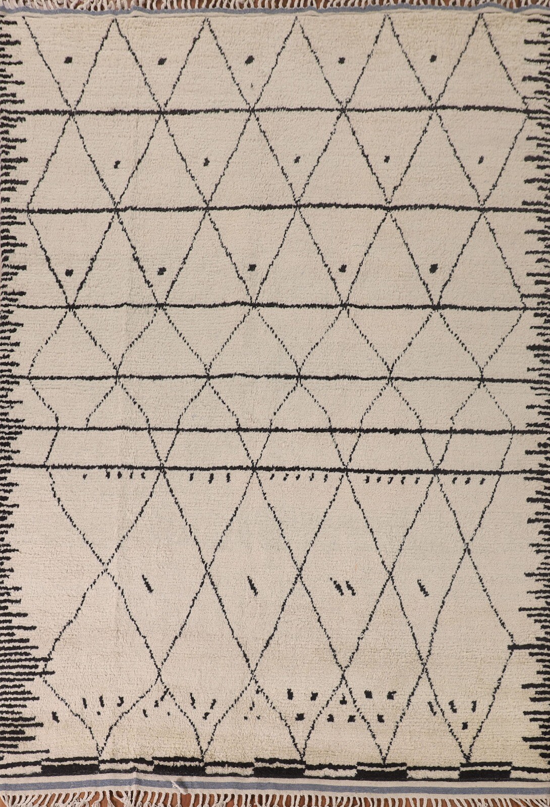 Nomadic Moroccan 8×10 ft. Ivory/ Black Area Rug Hand-Knotted Wool Carpet