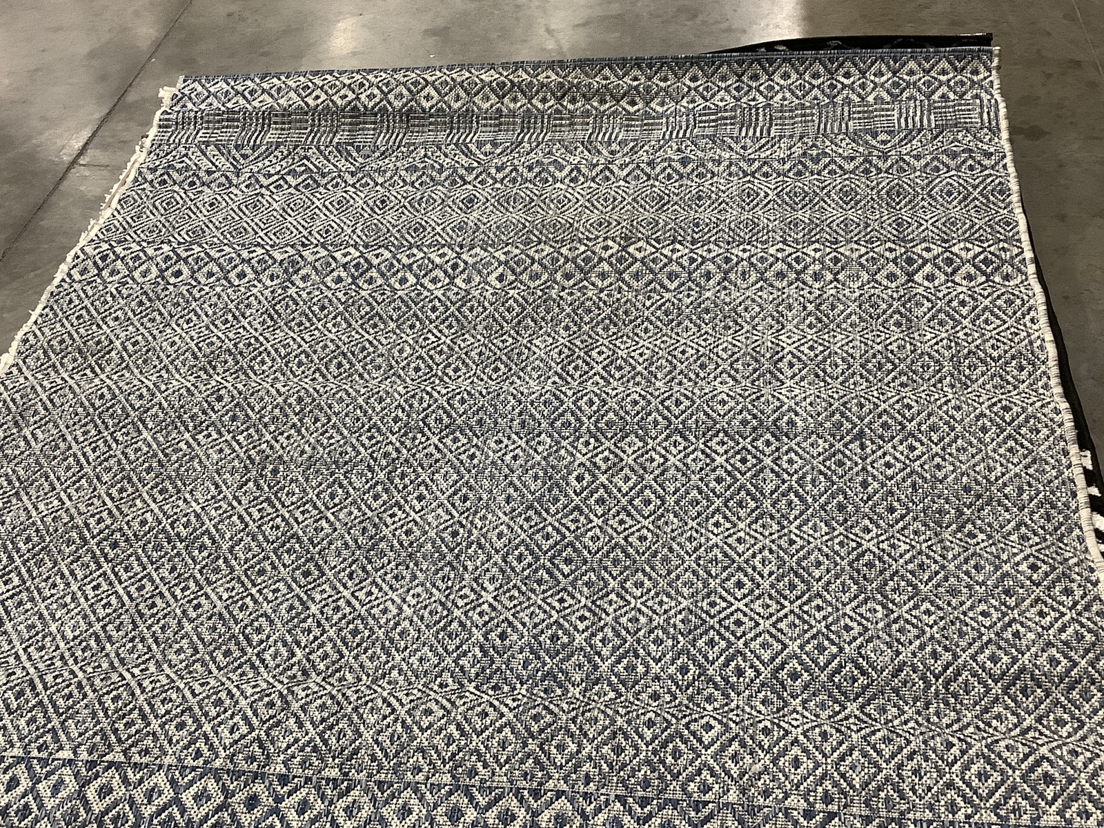 GREY / BLUE 5′-3″ x 7′-7″ Stained Rug, Reduced Price 1172685505 CY8235-36812-5