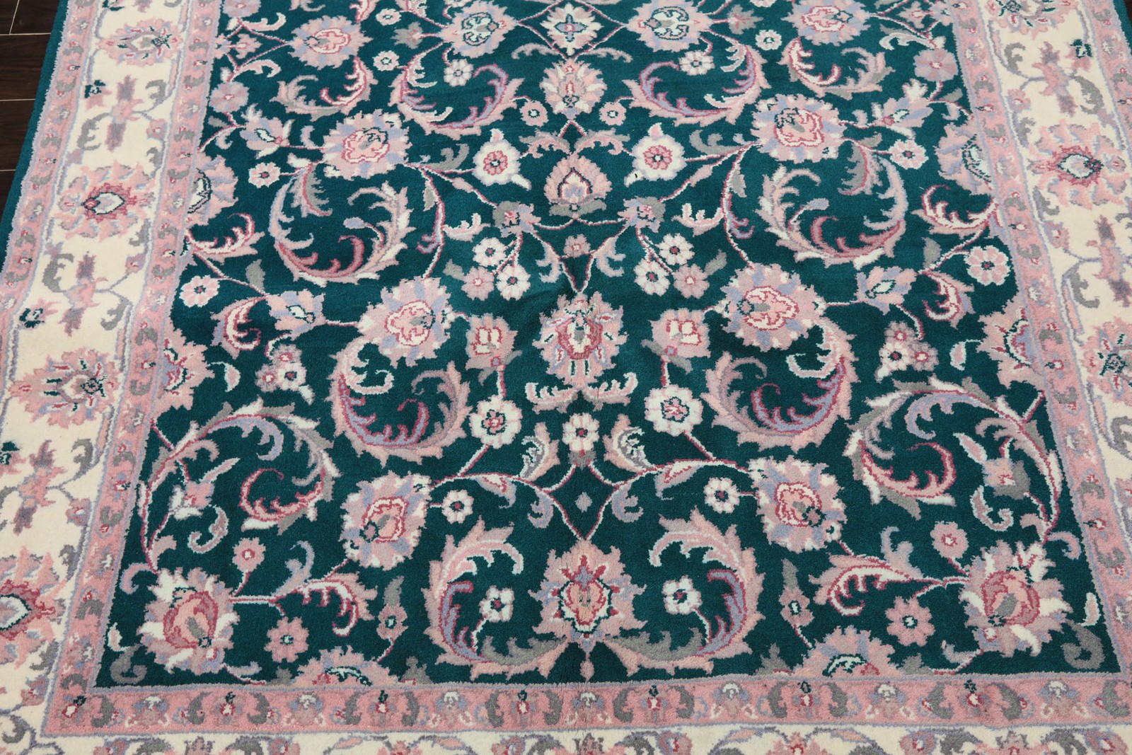 6’x8’10” Hand Knotted Wool Emerald Indo Kashaan Floral Plush Pile Rug