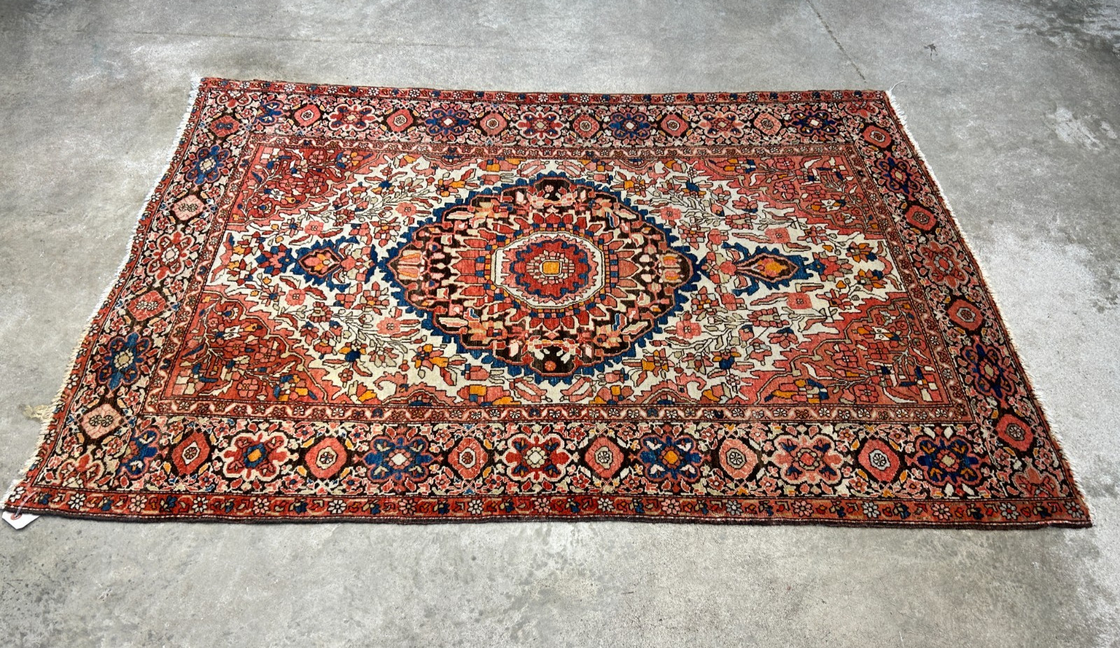 3’3″x5′ Antique Hand-Knotted 100% Wool Pile Sarouke Farahan Rug