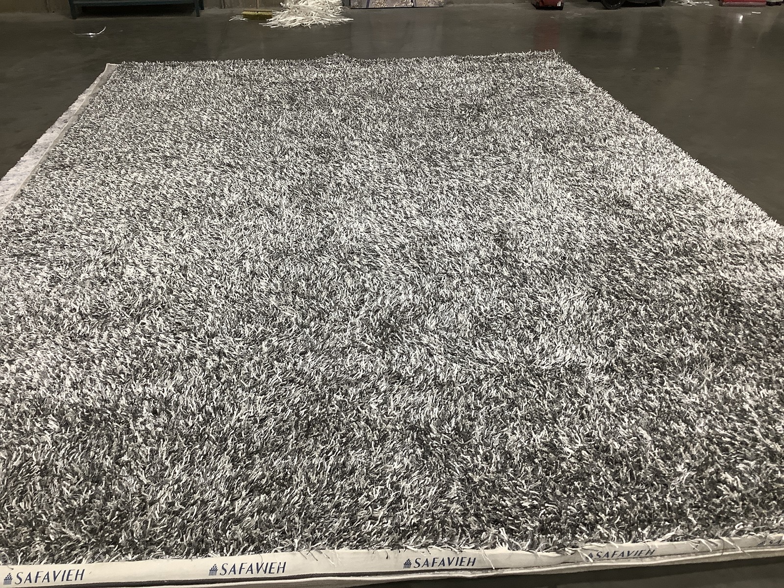 PLATINM IVORY 10′-0″ x 14′-0″ Damaged Rug Reduced Price 1172684203 SG531-7612-10