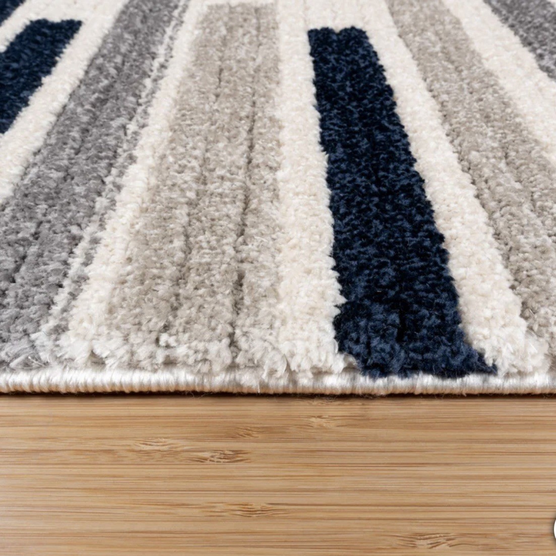 Gertmenian, Area Rug “Harper ” Collection Arliss ( 3ft 4in x 5 ft)