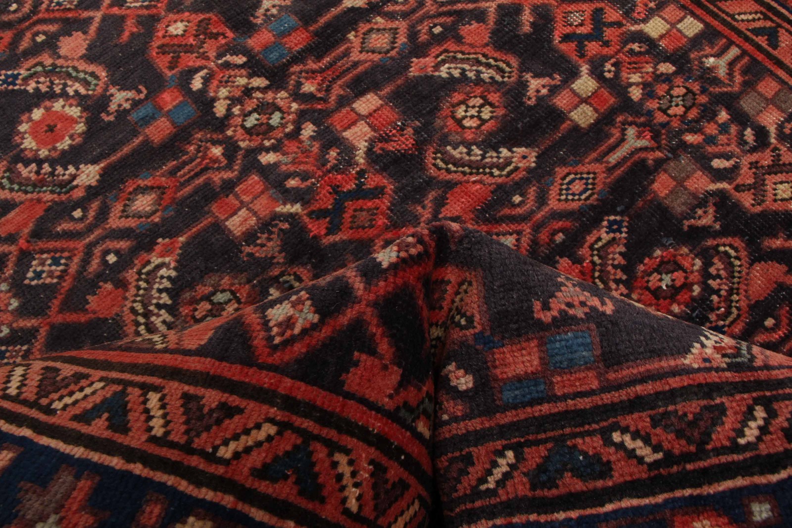 Vintage 3’4″ x 4’11” Traditional Hand Knotted Vegetable Dye Wool Area Rug