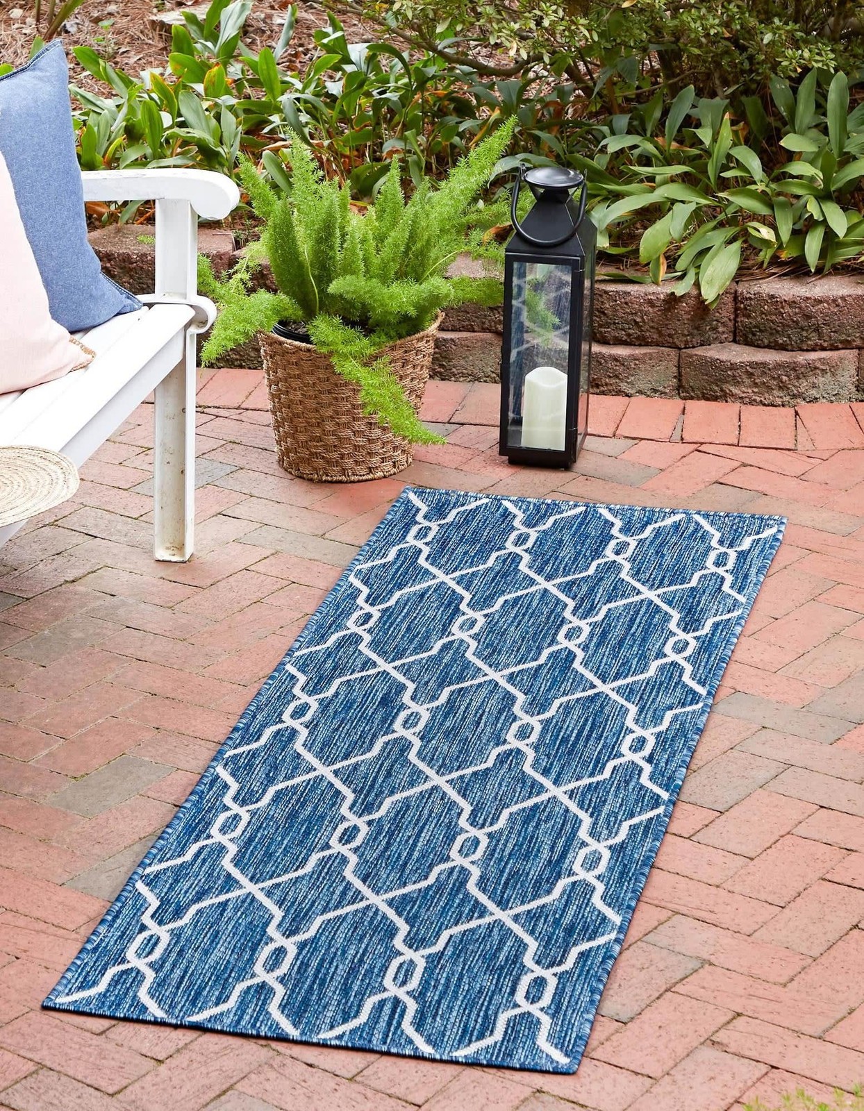 Outdoor Trellis Collection Area Rug Links Trellis 2′ X 6′ 1″ Runner Blue/ Ivor