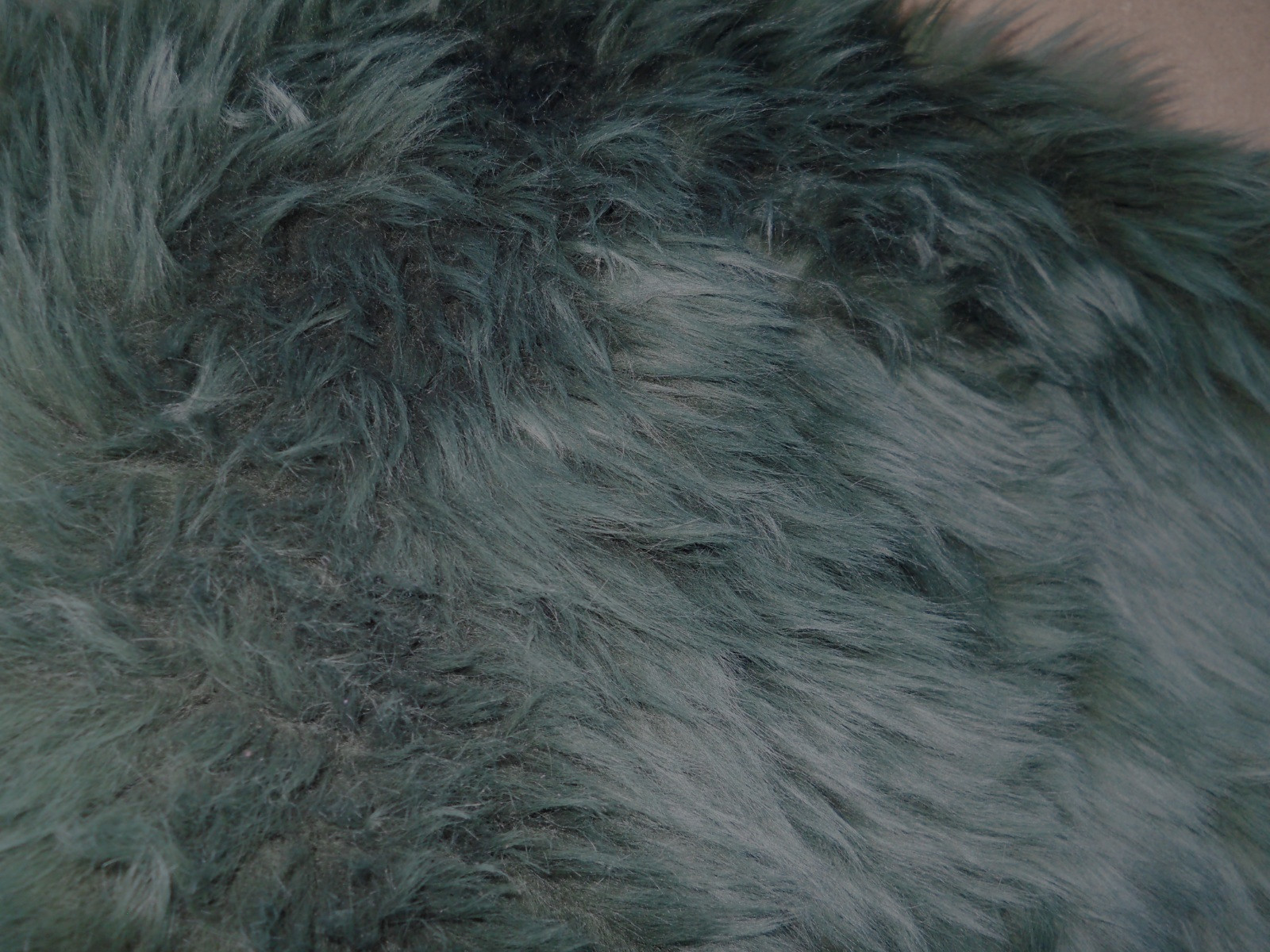 dark green real Sheepskin Lambskin shape Rug Fluffy Lambskin Fur Throw 2 x 3 ft