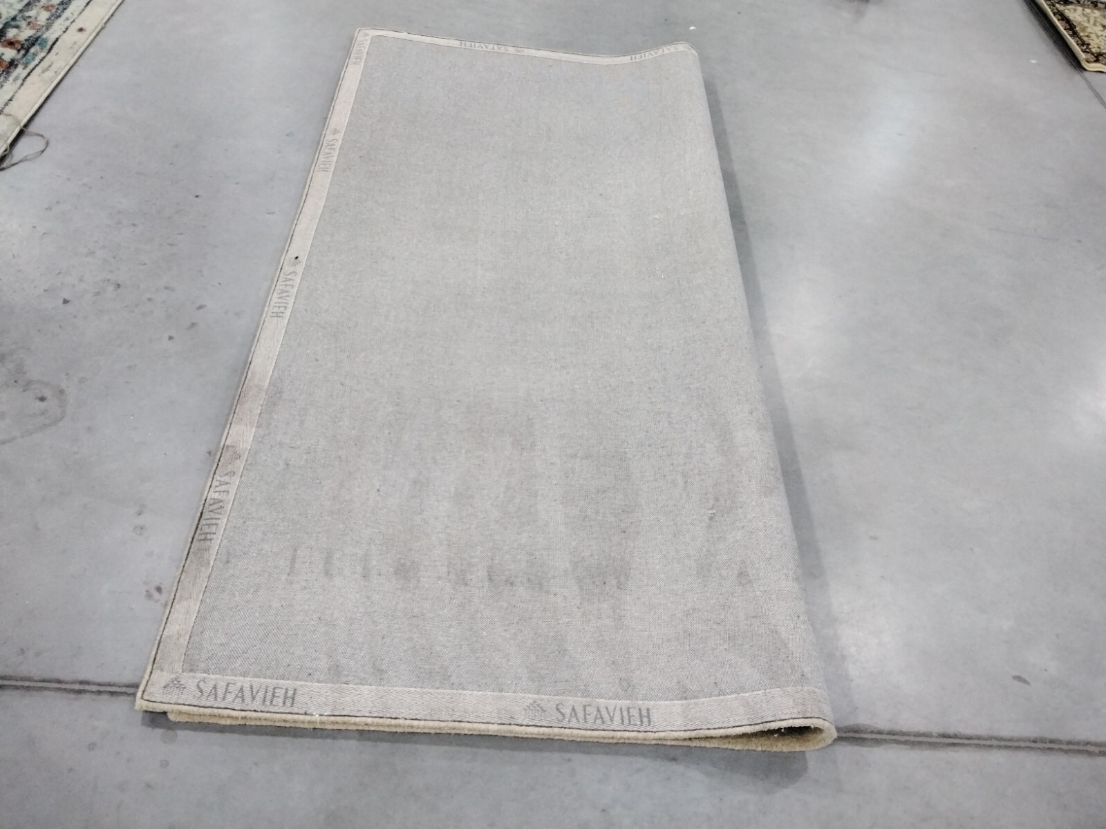 LIGHT GOLD 7′ X 7′ Square Back Stain Rug, Reduced Price 1172730587 WYD205A-7SQ