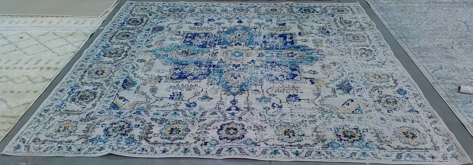 TURQU IVORY 10′-0″ x 10′-0″ Back Stain Rug Reduced Price 1172780524 MAD603K-10SQ