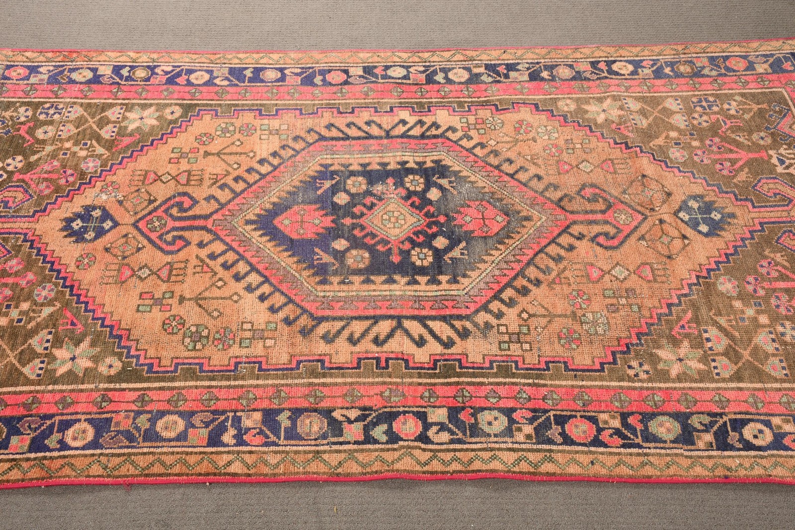 4×6,9 ft Vintage Rug, Turkish Area Rug, Pink Ikat Wool Rug