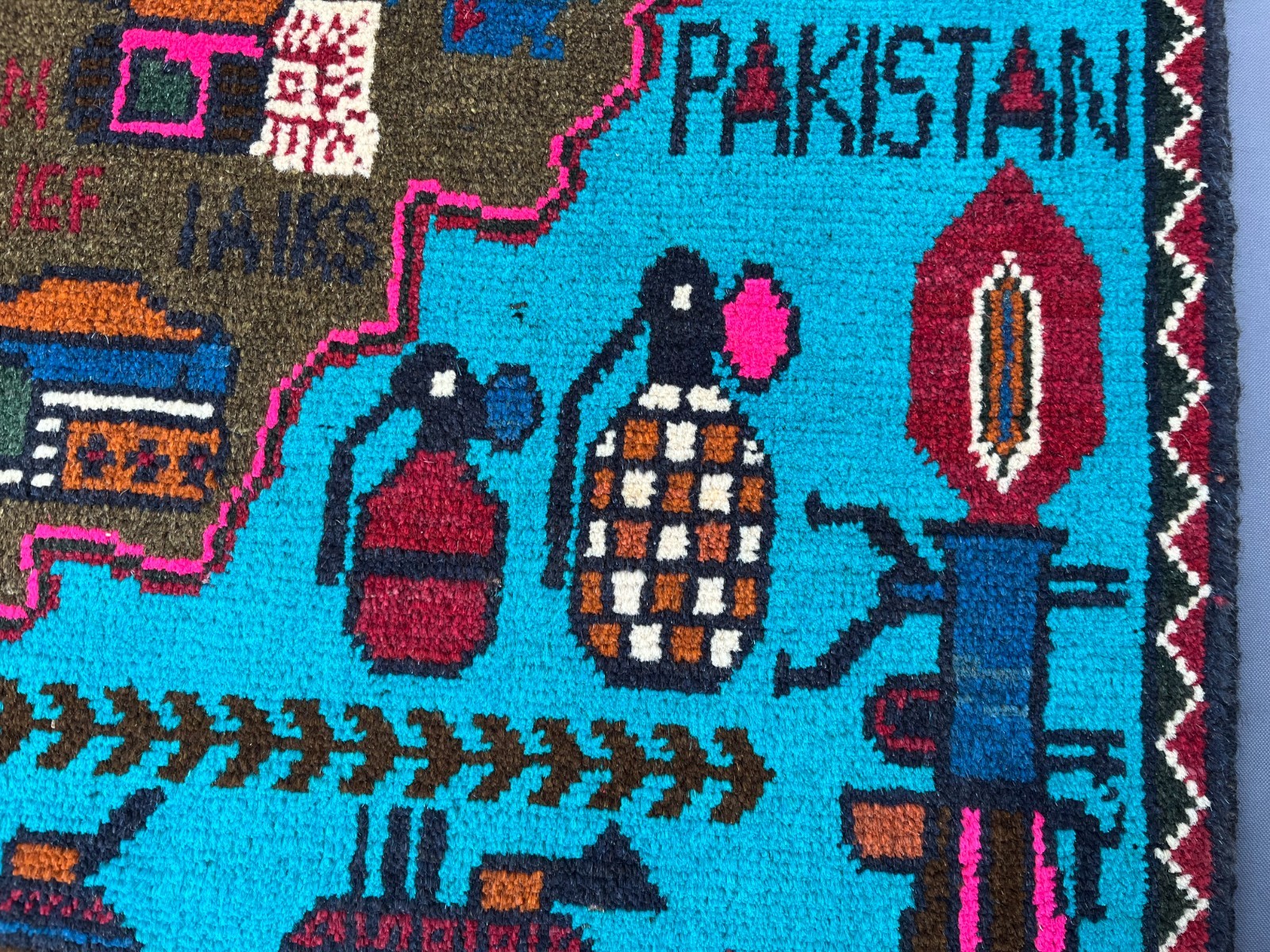 2’1 x 2’8 Ft Colorful Afghan War Rug –2025 Map of Afghanistan Military Pictorial