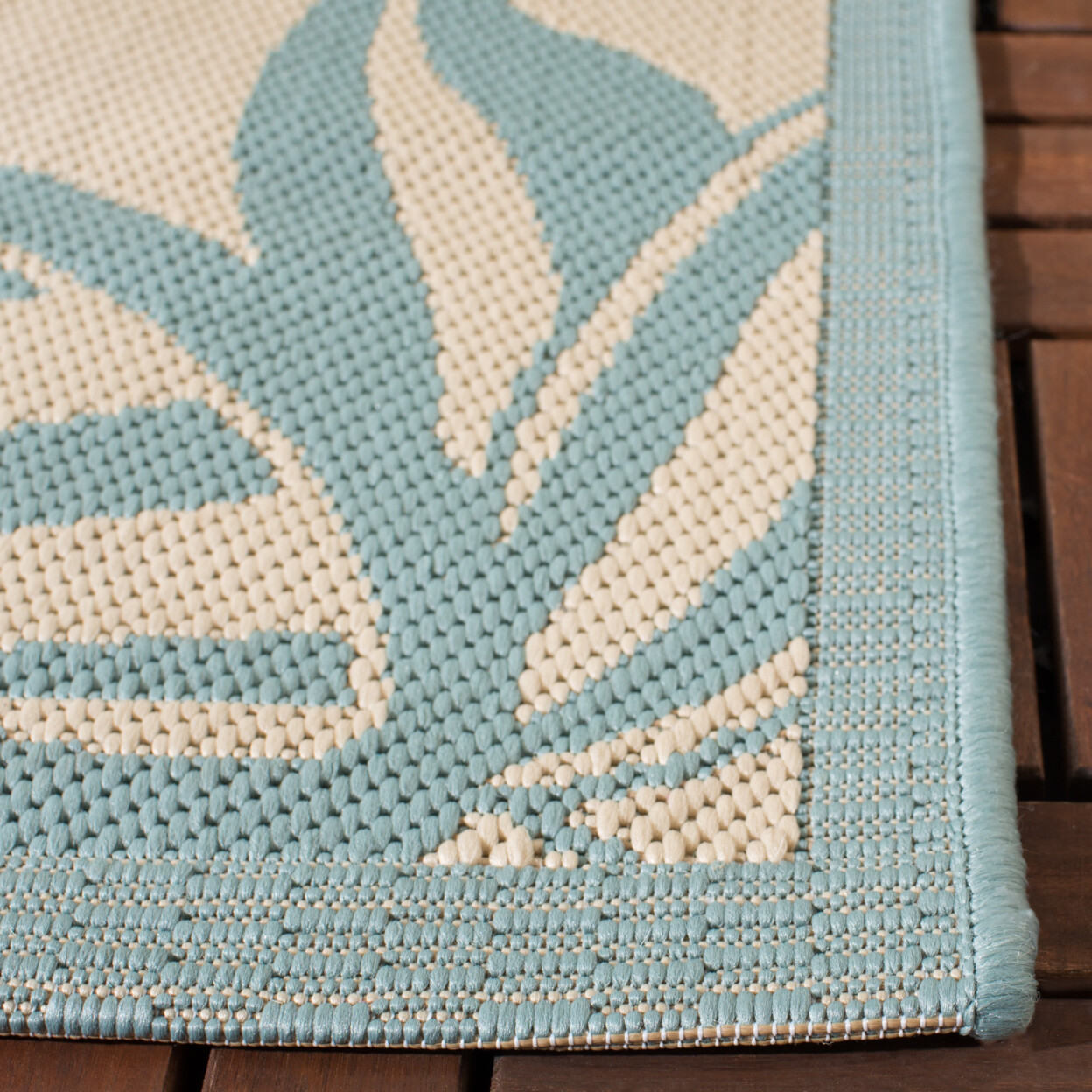 SAFAVIEH Indoor Outdoor CY6109-25 Courtyard Aqua / Cream Rug