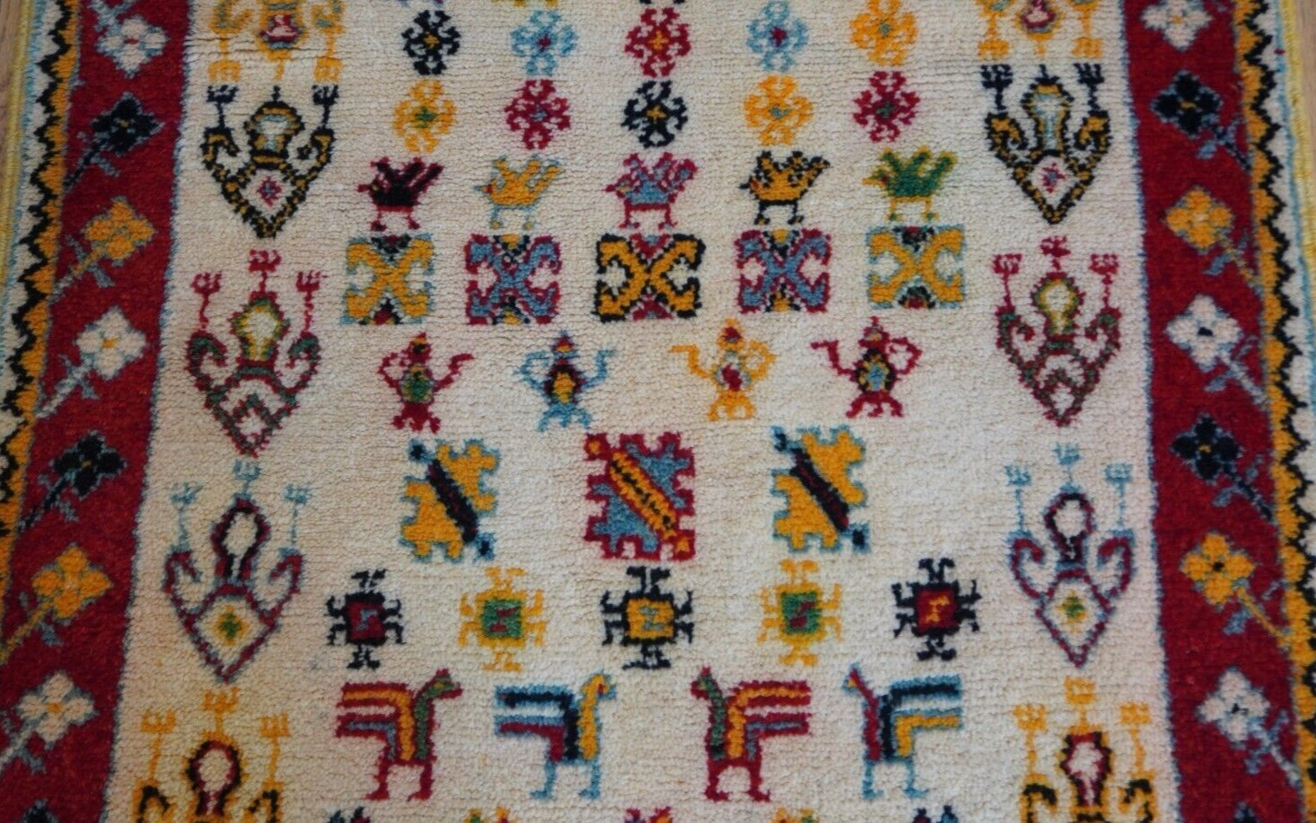 3’3″ x 6’6″ ANTIQUE MOROCCAN HAND KNOTTED WOOL IVORY GOLD RUG, BIRDS, TEA-POTS