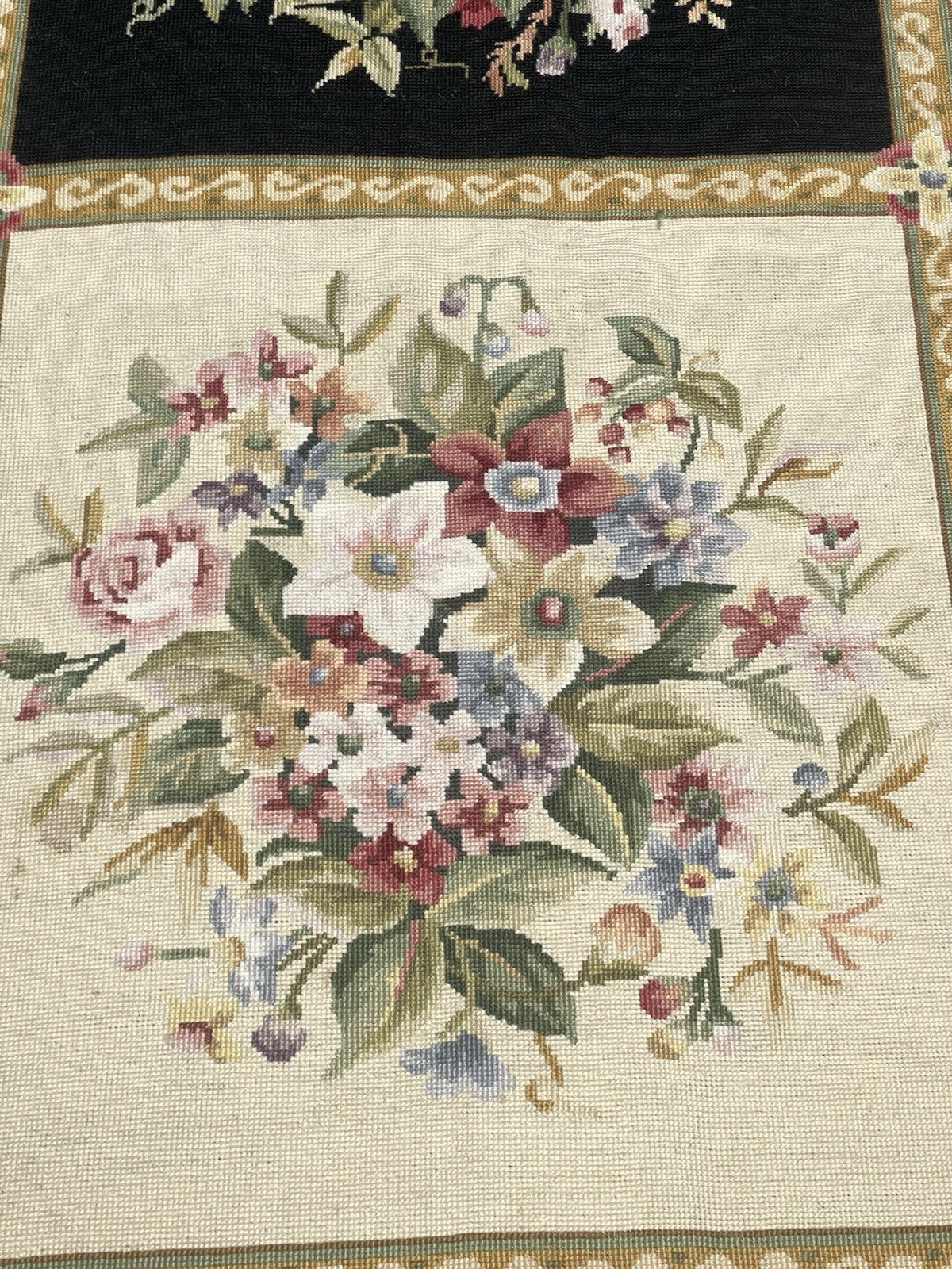 Vintage French Style Aubusson Rug Needlepoint Chain stitch Rug 6’ x 8’ Floral