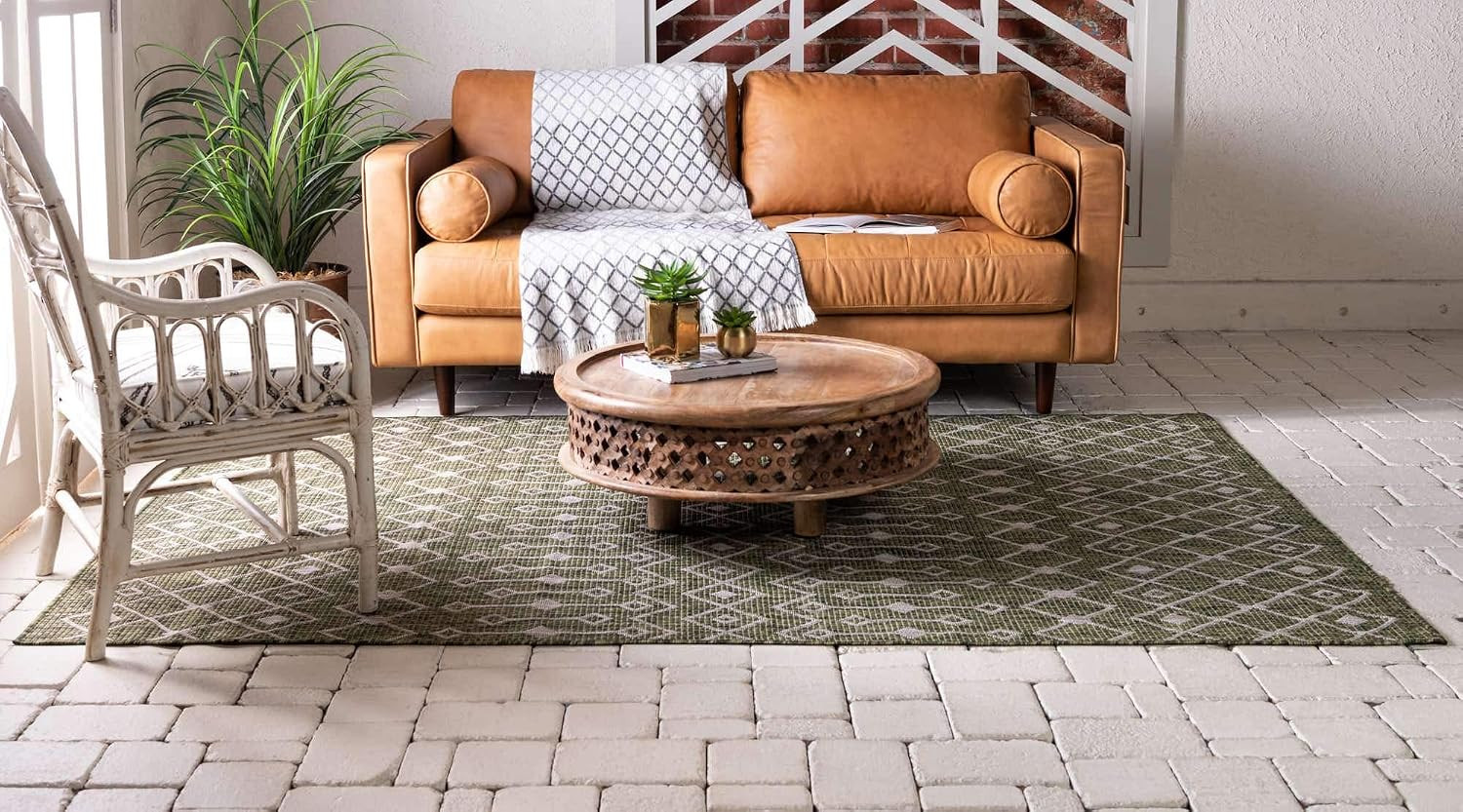 Outdoor Trellis Collection Area Rug – Tribal Trellis (5′ 1″ X 8′ Rectangle, Gree