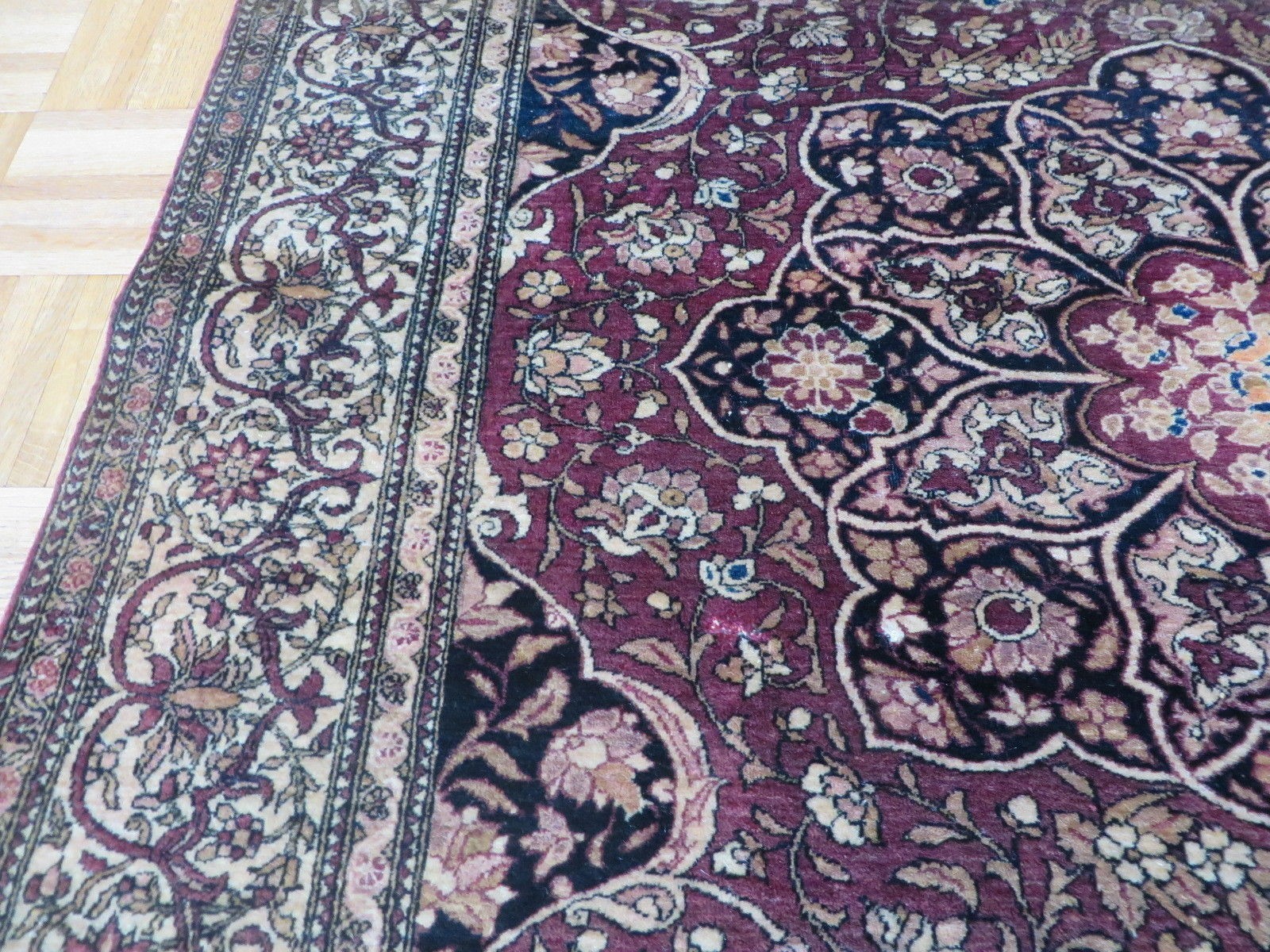 4’7 x 6’8 Hand Knotted Fine Antique Purple Isphahen Oriental Rug G1447