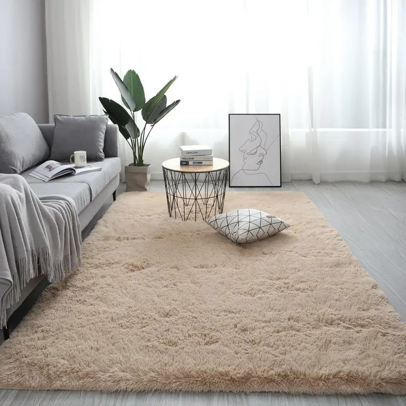 Fluffy solid color carpet