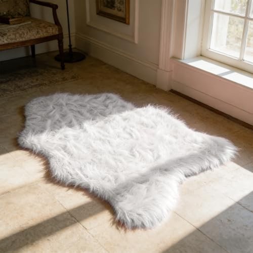 Ultra Soft Faux Fur Rug, Fluffy Shaggy 2 x 3 Ft Sheepskin Fur, White Plush