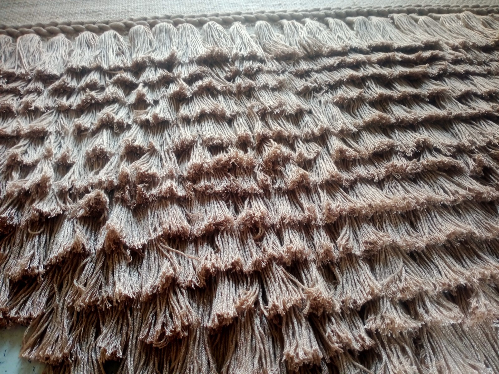 Wall hanging carpet,material,jute and visscose silk and wood rod for living room