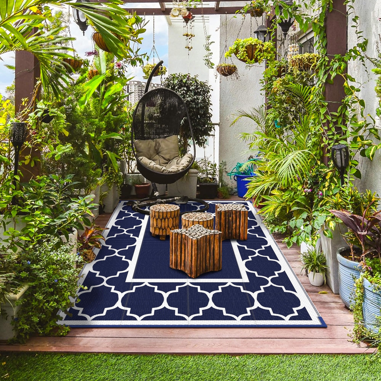 5′ x 8′ Outdoor Rug Waterproof Reversible for Patio Camper and Beach Blue/White