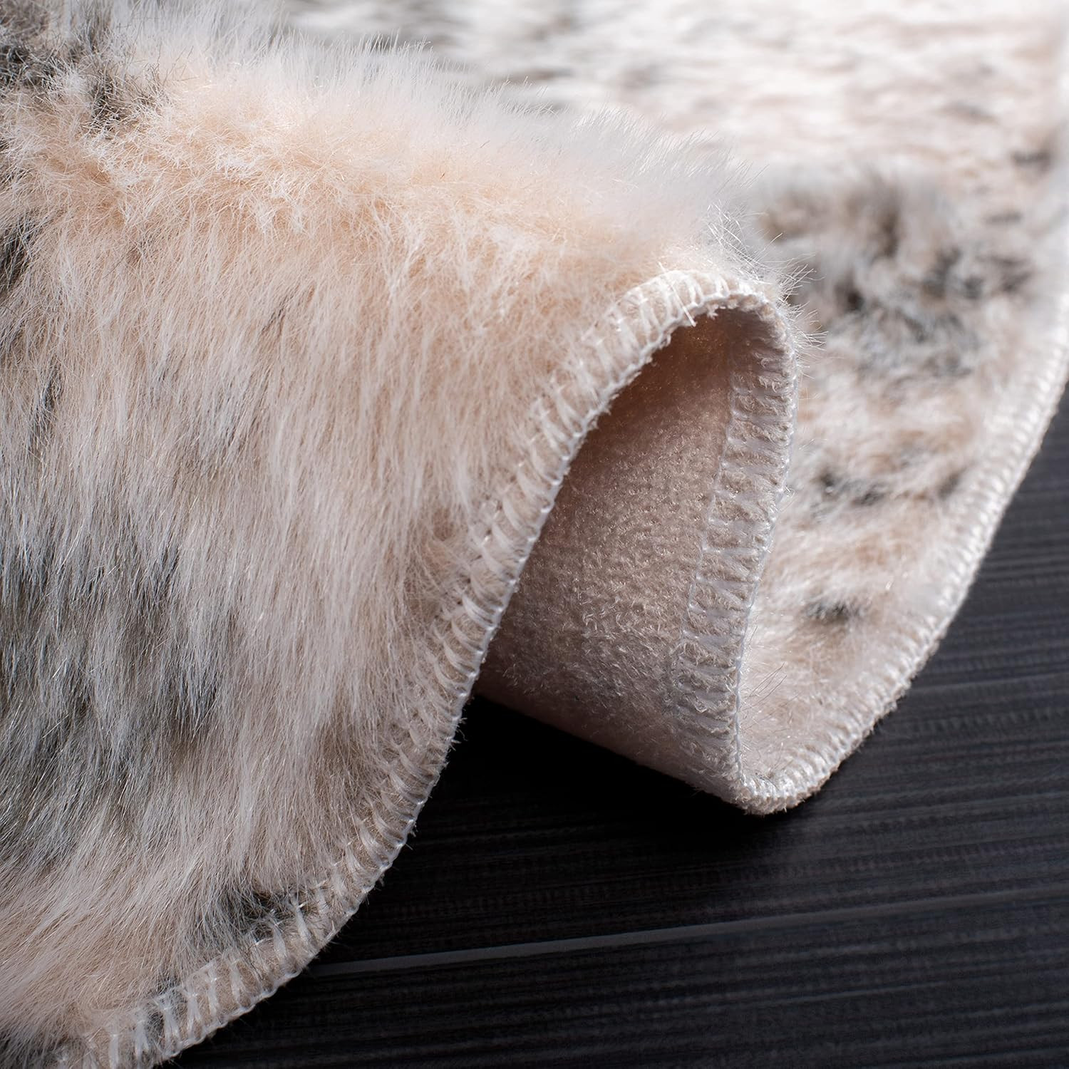 5′ X 6’5″ Faux Cowhide Rug Beige/Black for Rustic Boho Decor