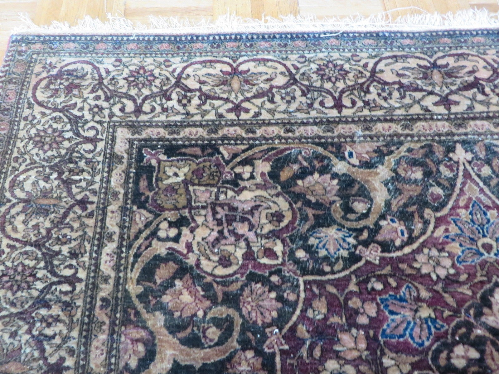 4’7 x 6’8 Hand Knotted Fine Antique Purple Isphahen Oriental Rug G1447