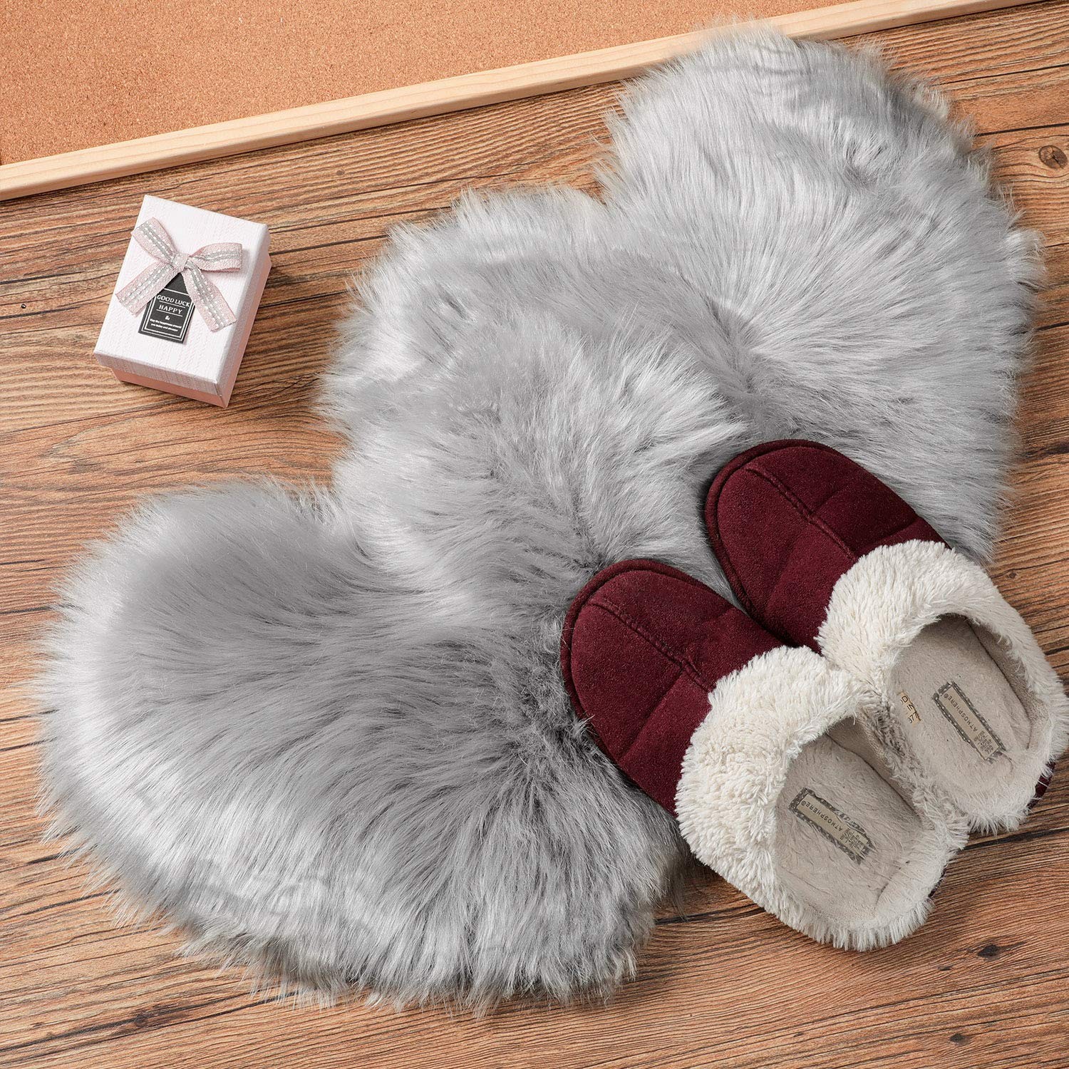 Mudder Heart Shaped Faux Fur Rug, Fluffy Photo Background Props for Product P…