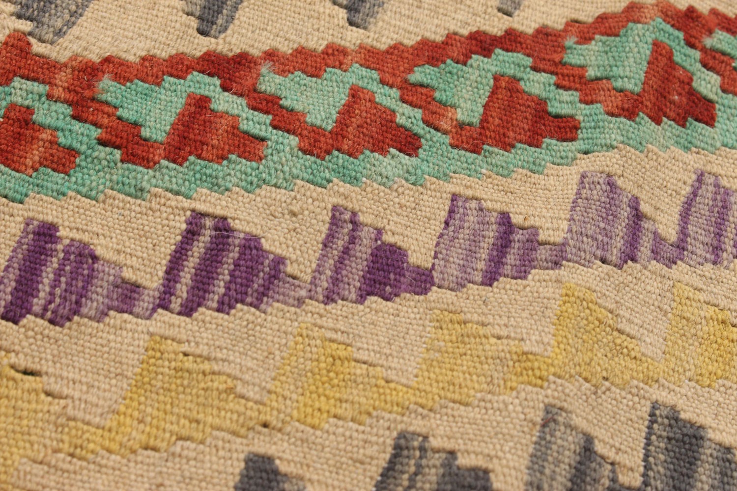 Vintage Hand Woven Area Rug 3’4″ x 6’3″ Traditional Wool Oriental Carpet