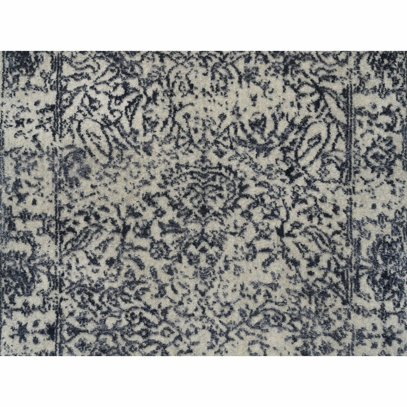 2’7″x12’2″ Wool and Silk Hand Loomed Light Gray Fine Jacquard Runner Rug R63277