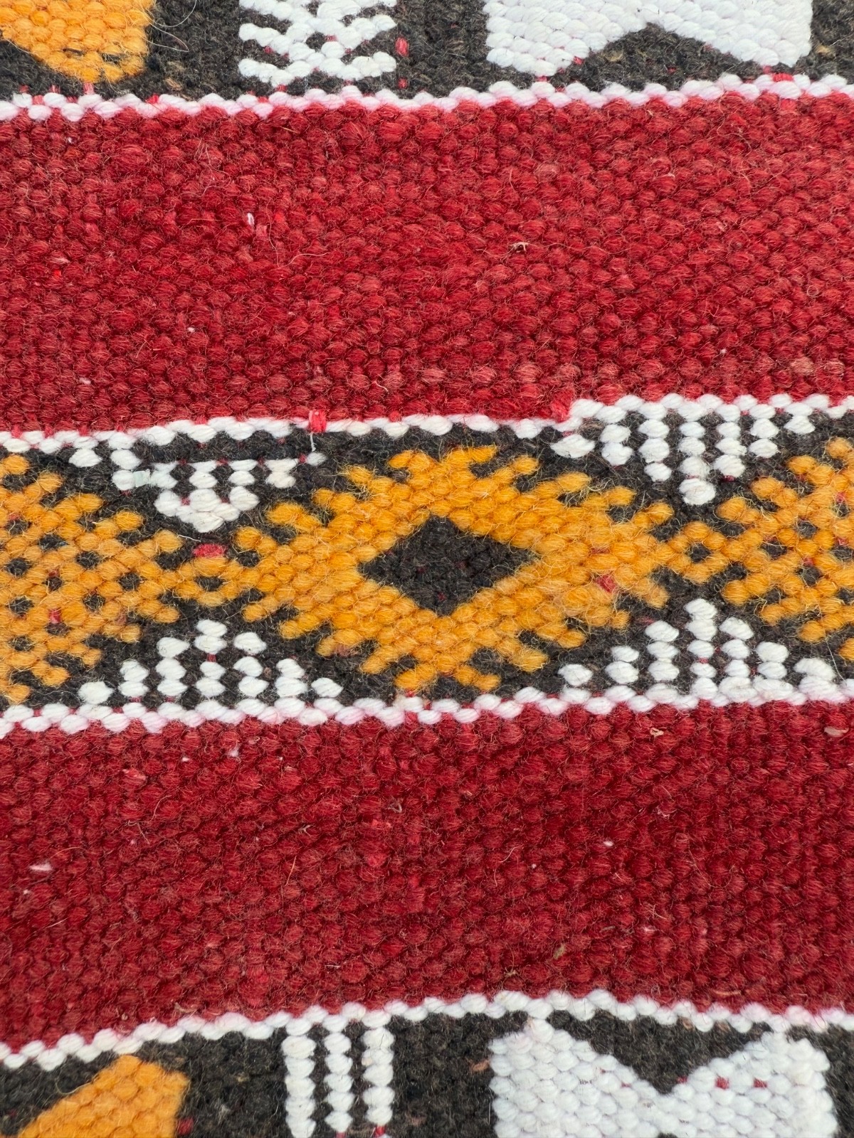 Vintage Hand Woven Moroccan Berber Wool Weaving Kilim Rug 132×85 Cm