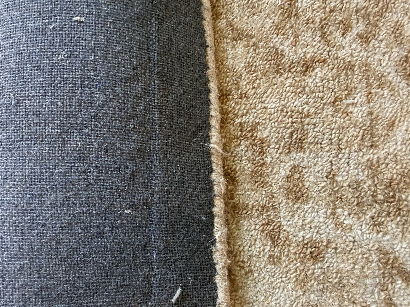 Pottery Barn Emerson Handwoven Wool Rug 4′ x 5′ – Gold – NEW – SAMPLE