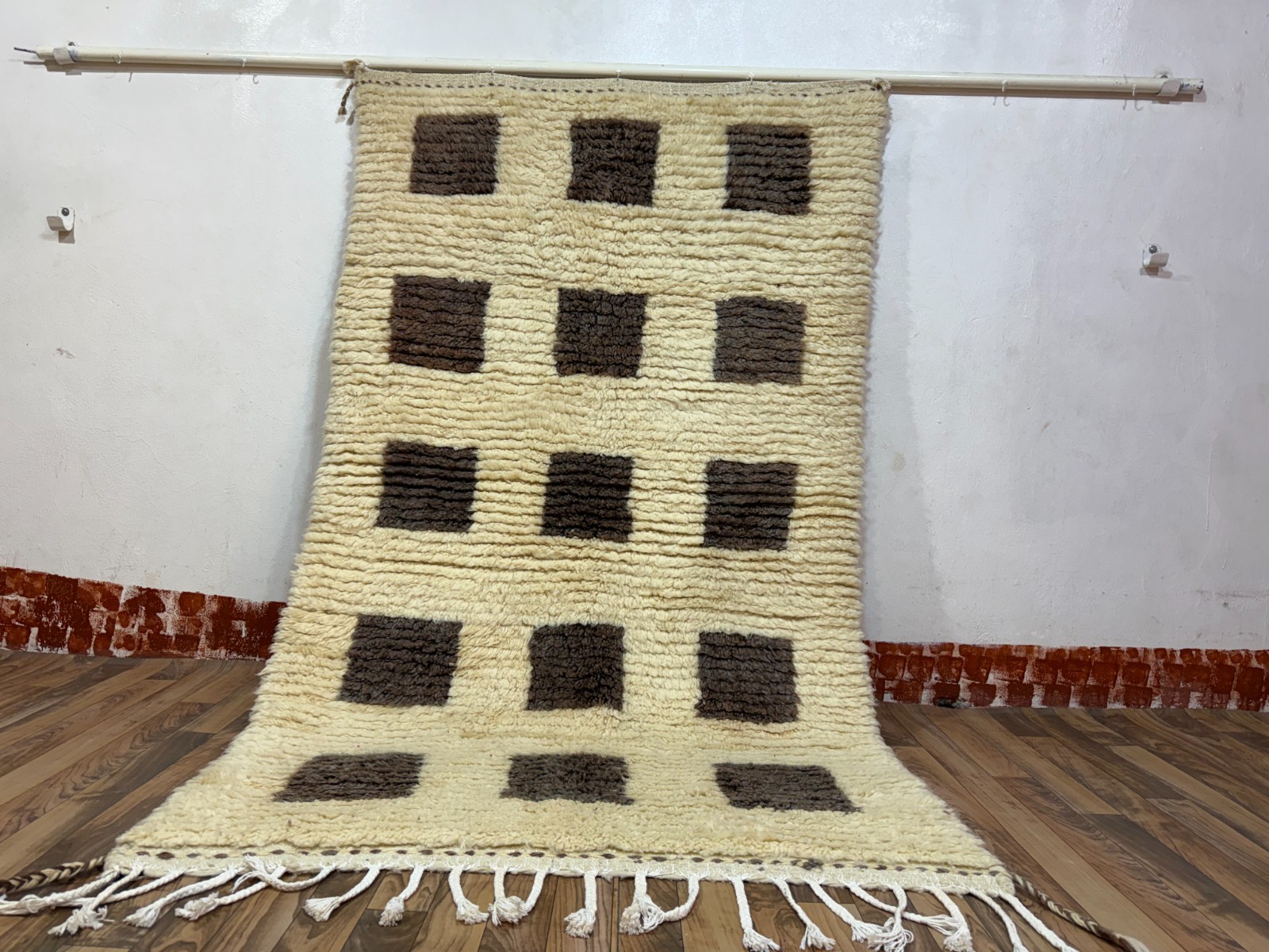 Handwoven Moroccan Berber Rug 4.1×6.8 ft – Authentic Wool | Boho Chic