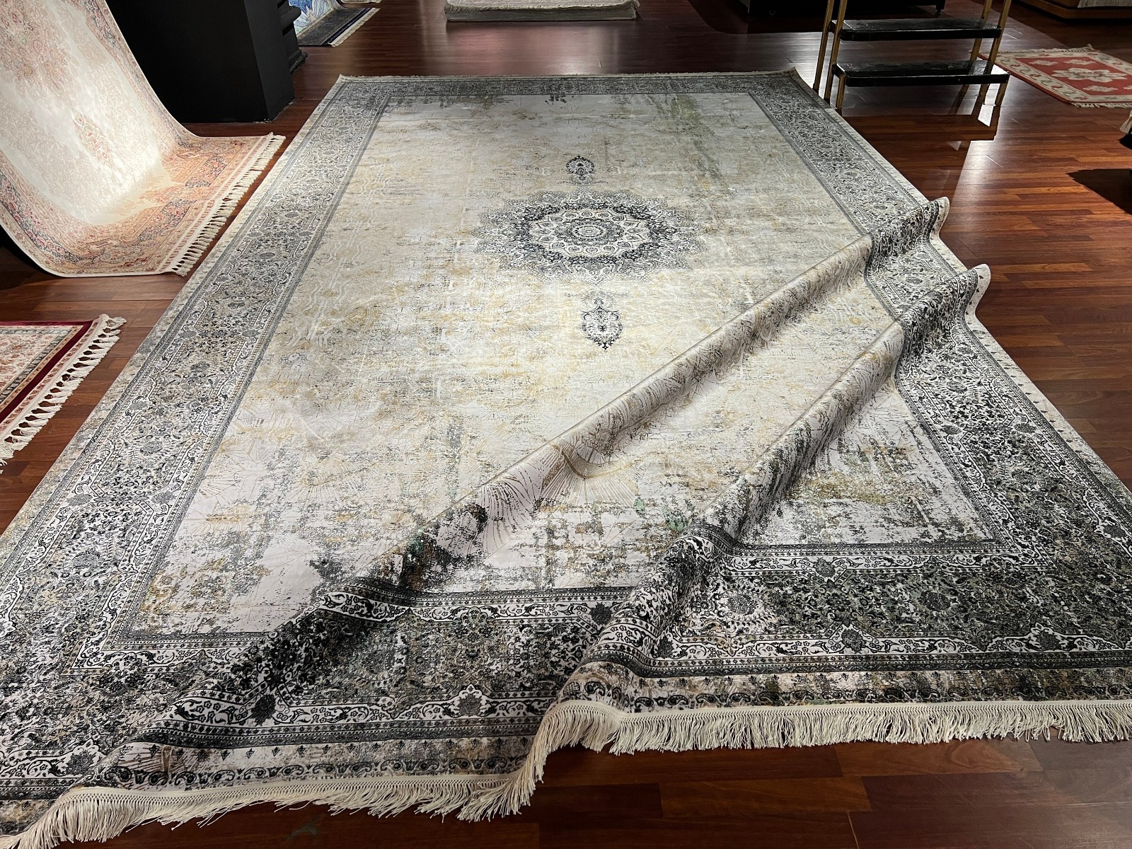 8×11 ft Beige Blue Modal Silk Rug – Luxury Medallion Area Carpet Decor