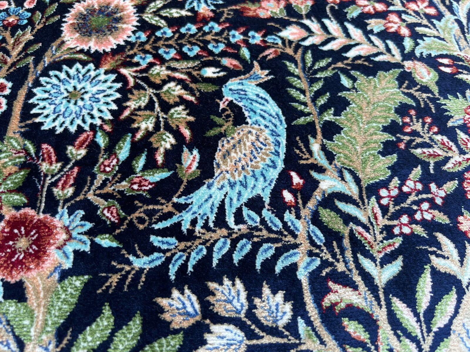 Exquisite Bamboo Silk Rug Pictorial High Quality Luxury Carpet 2×3 ft